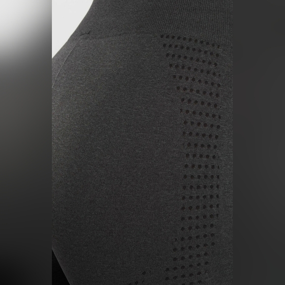 Gymshark Vital Seamless Charcoal High-Waisted Leggings - Picture 6 of 15